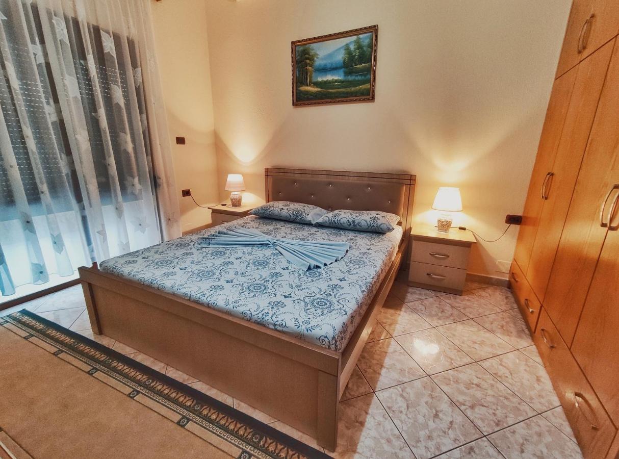 Artur'S Apartment Gjirokastër 외부 사진